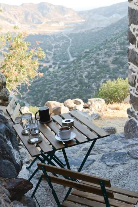 Volcano View Nisyros Emporeios  Экстерьер фото